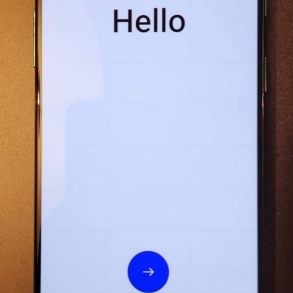 OnePlus 8T in Aquamarine Green 12 GB RAM and 256 GB Storage - Picture 7 of 9